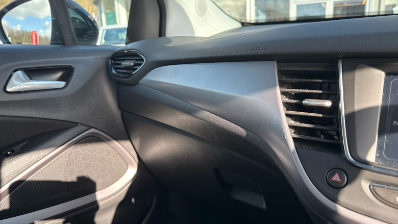 Vauxhall Crossland 1.2 Design 5dr Petrol Hatchback